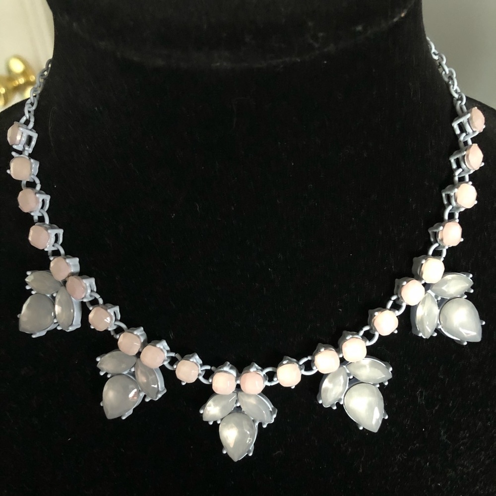 Statement necklace